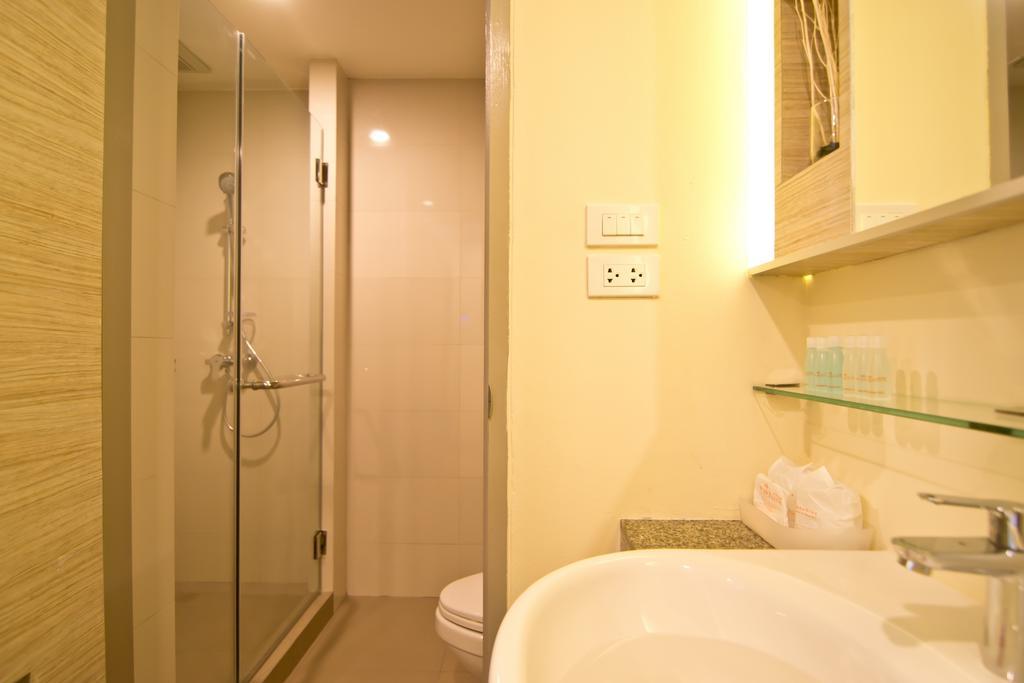 Hotel Sunshine One Pattaya Zimmer foto